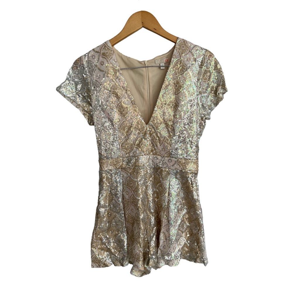 Gianni Bini Gold Pink Sequin sparkle Romper V Cut Womens Size Small jumpsuit